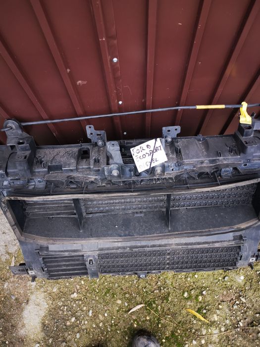 Tragher trager calandru panou fata ford ecosport 1.5 diesel