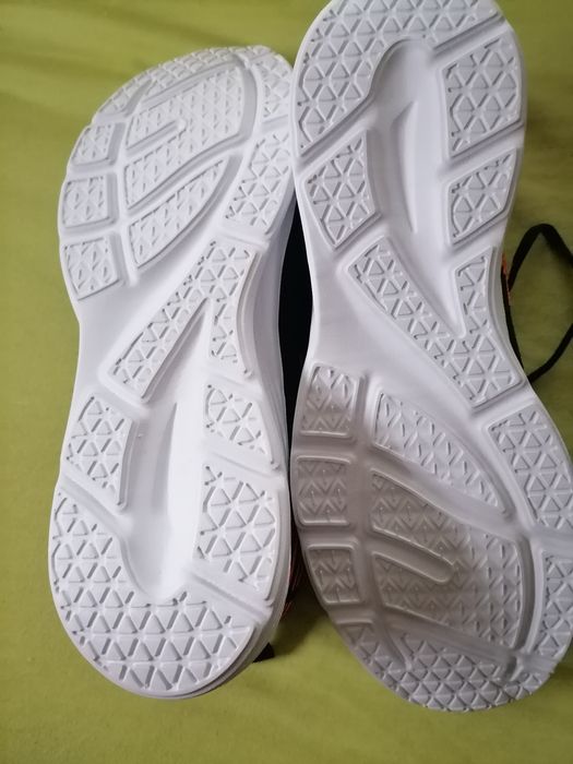 Маратонки "RUN".