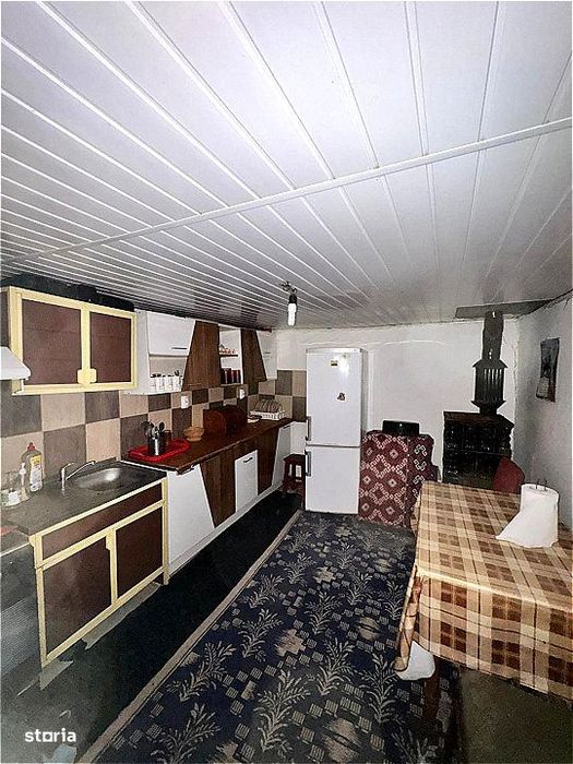 casa cu baie proprie si teren 2060mp in Perisor, zona de poveste!