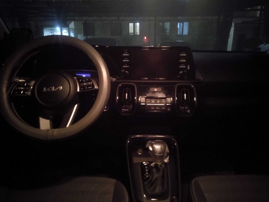 KIA Sonet 2 позиция