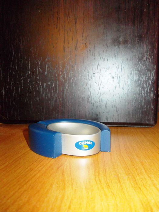 Scrumiera Camel frumoasa limited edition