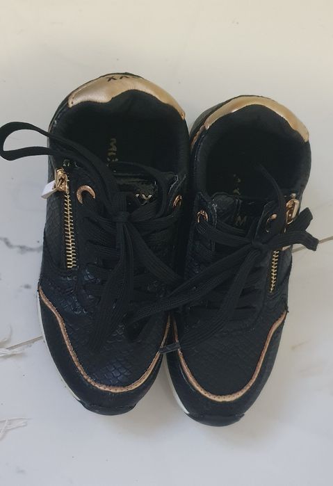 Adidași Mexx marimea 30