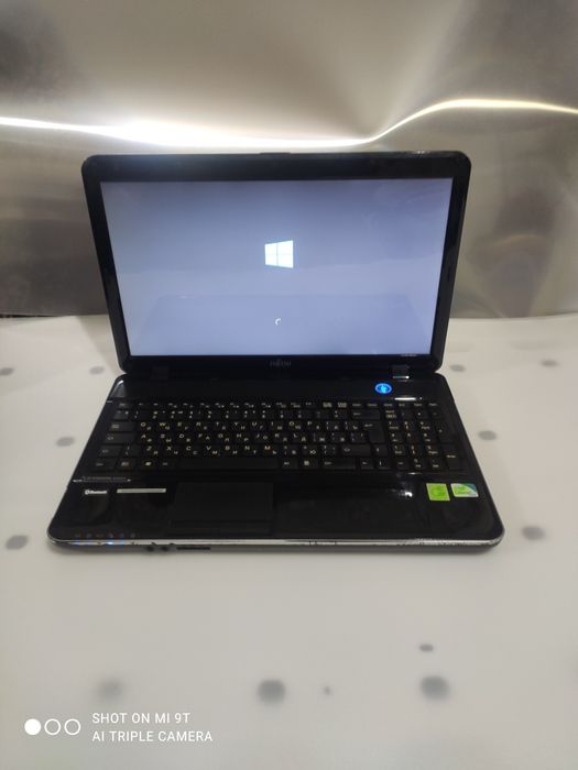 Продам ноутбук fujitsu siemens