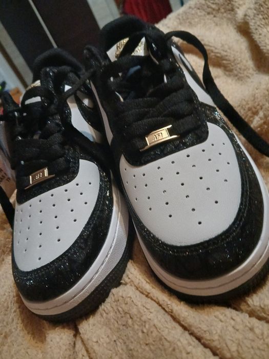 Adidași Air Force 1