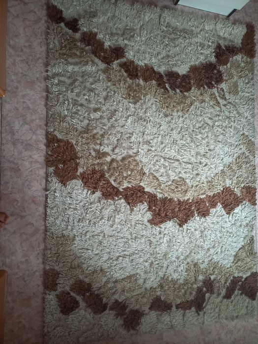 Продаю ковёр состоянии хорошое.