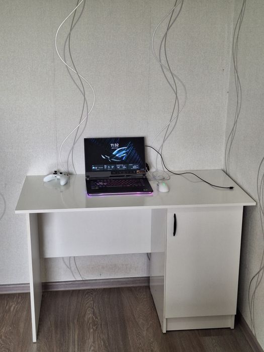 Стол  рабочи не дорого