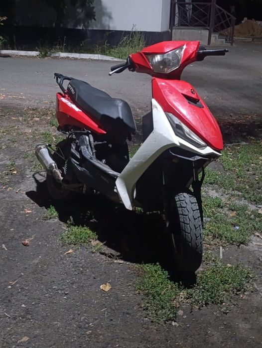 Продам скутер 150 кубов не на ходу