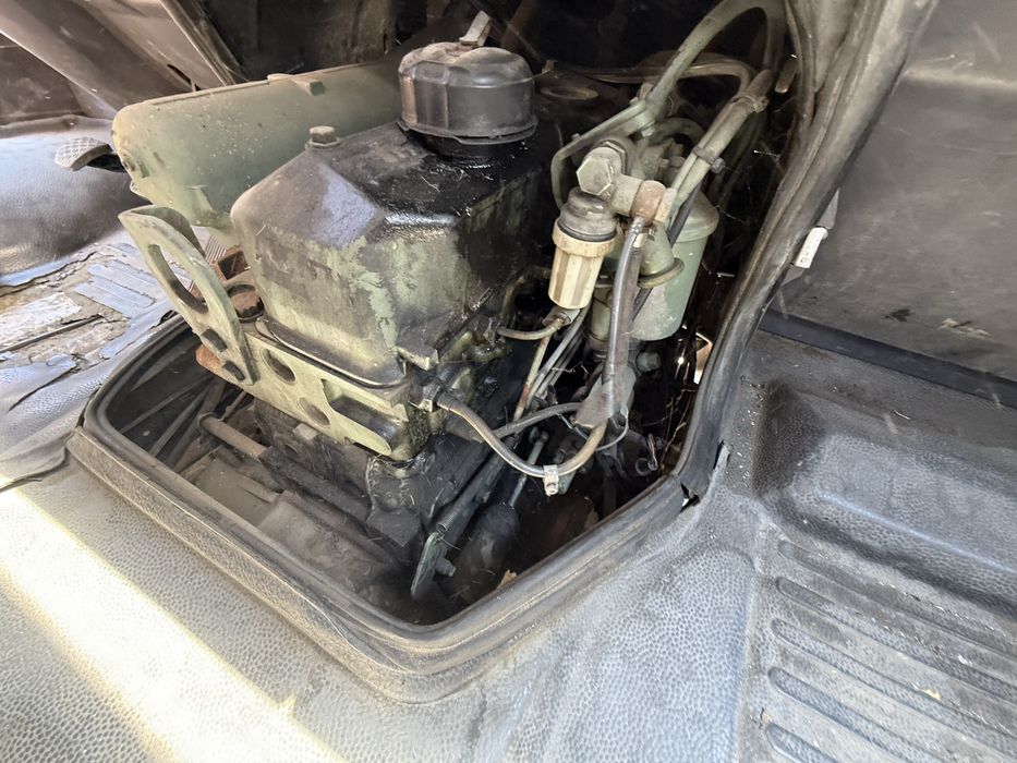 Мерцедес 609 на части