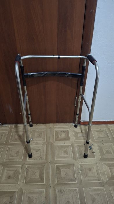 Ходунок для взрослых