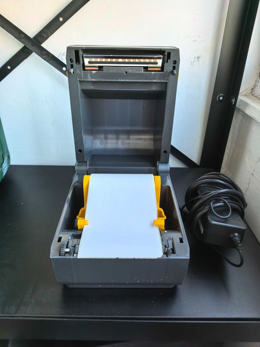 Imprimanta termica de AWB-uri si etichete Zebra ZD220