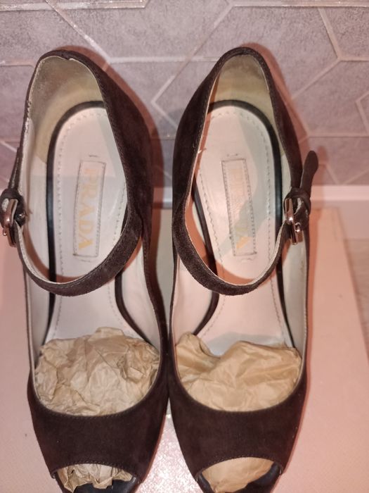 Женские туфли Prada