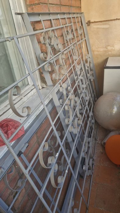 Решётка железный