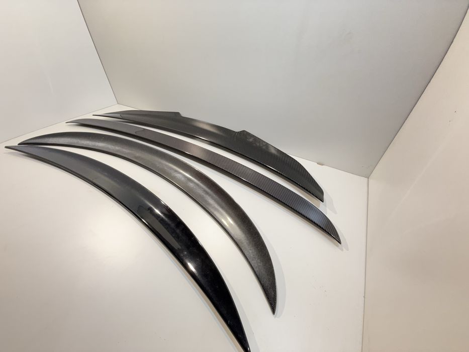 Продаваме лип за заден багажник за БМВ Е60 Е92