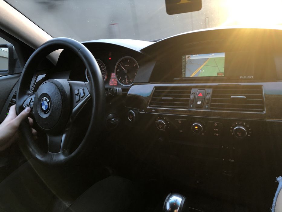 Продавам екран за голяма CCC навигация