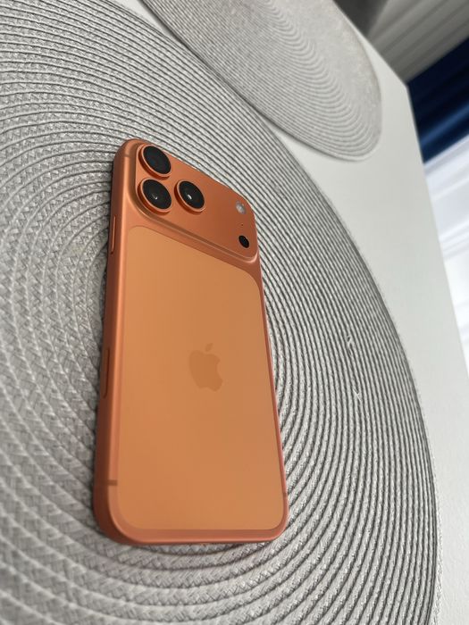 Iphone 17Pro Max Citeste anuntul