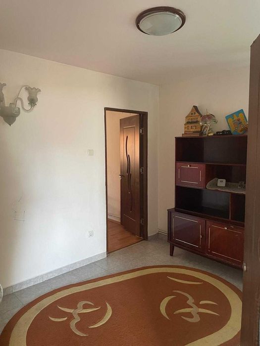 Apartament in vila de inchiriat