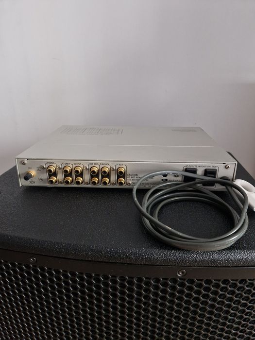 Preamplificator technics SU-C01
