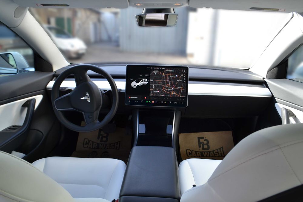 Tesla model 3 dual motor long range 50