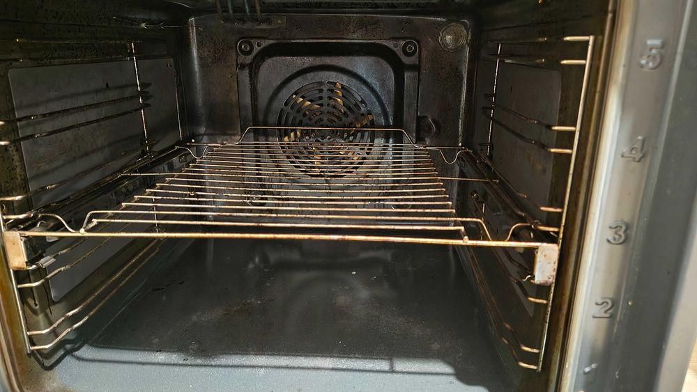 Фурна за вграждане Hansa за части или за ремонт