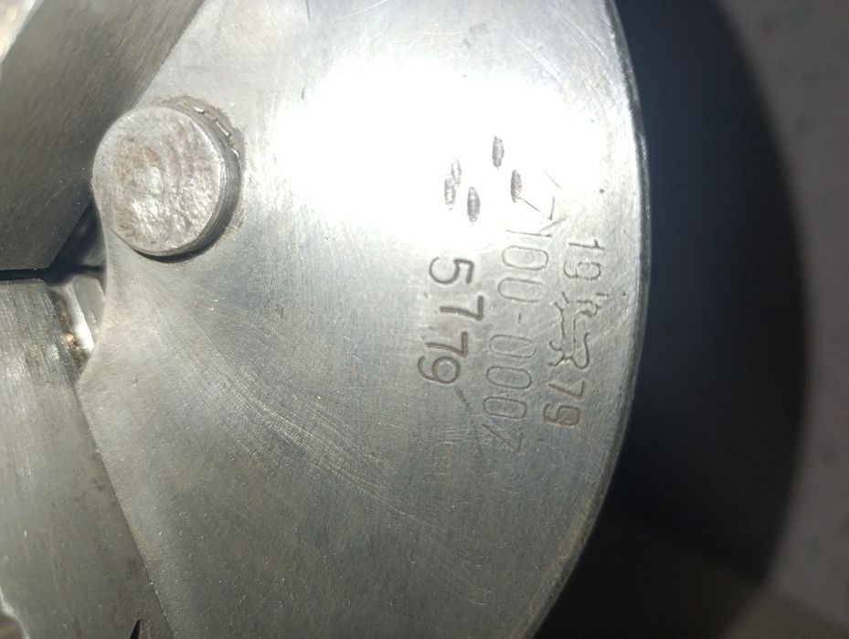 Сотилади токарный станок учун патрон,D-200