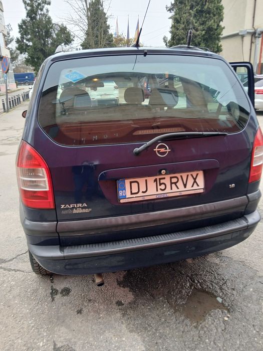 De vanzare , Opel zafira 1,6 benzina + GPL, anul 2003 , 7 locuri