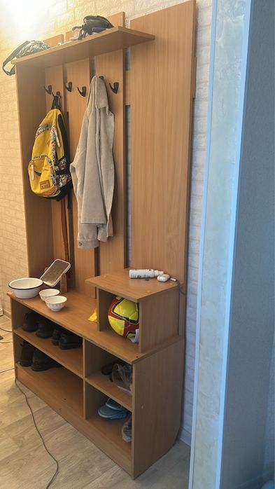 Прихожая отдам даром