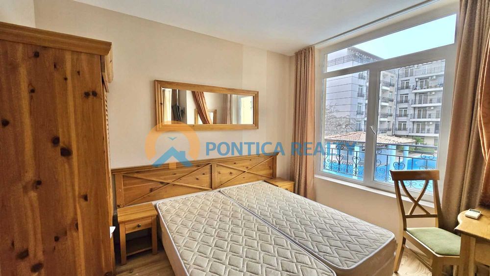 Тристаен апартамент в луксозен комплекс в Слънчев Бряг