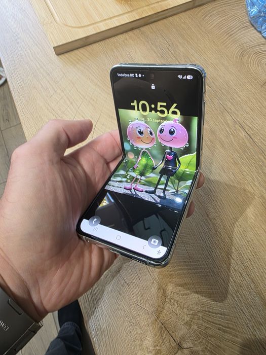 Samsung  Z flip 5 512g  Mint
