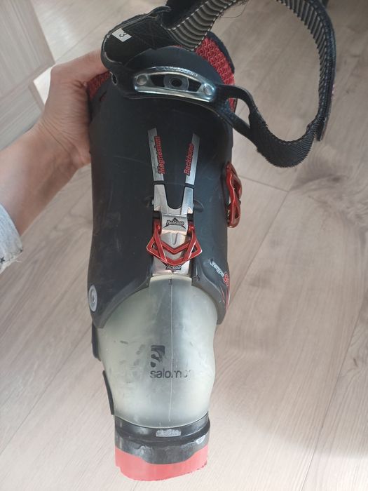 Clapari mărimea 44