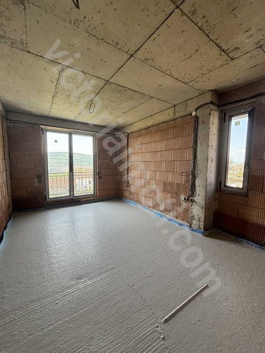 Продава се Къща в с. Леденик, Област Велико Търново - 236 кв.м за 1229 €/кв.м - Снимка #4