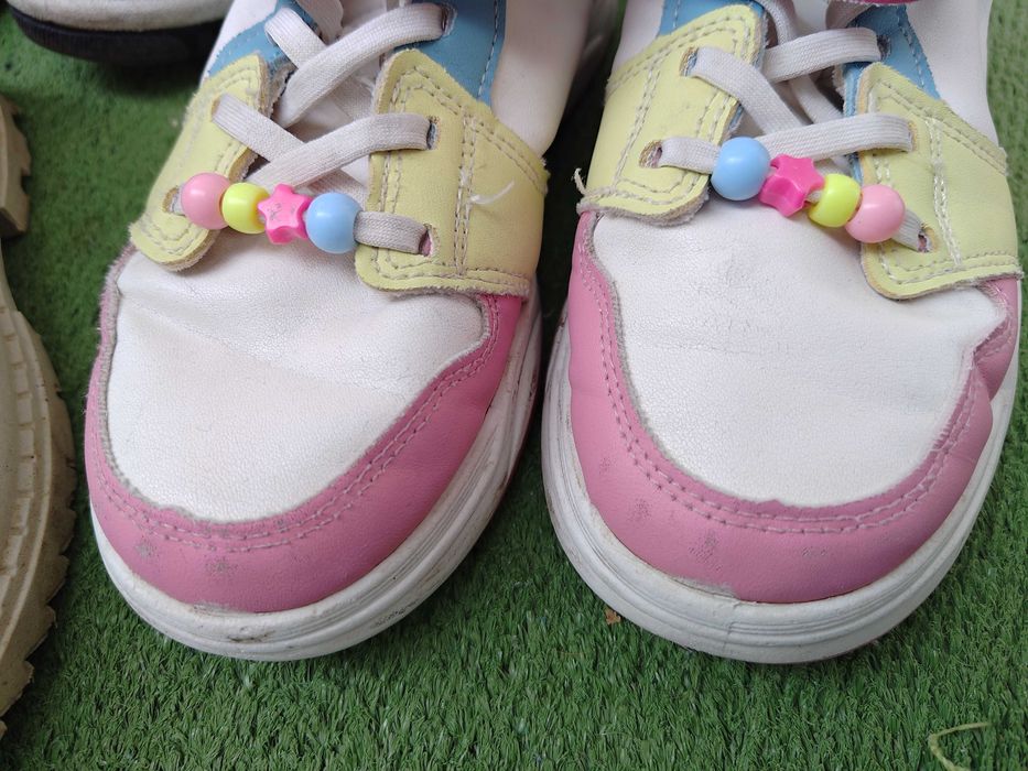 Детски обувки 34 за момиче, ботуши, боти, сникърси, апрески, джапанки