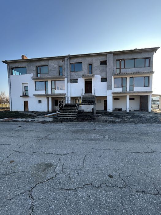 Продава се Многостаен апартамент в Севлиево - 291 кв.м за 631 €/кв.м - Снимка #2
