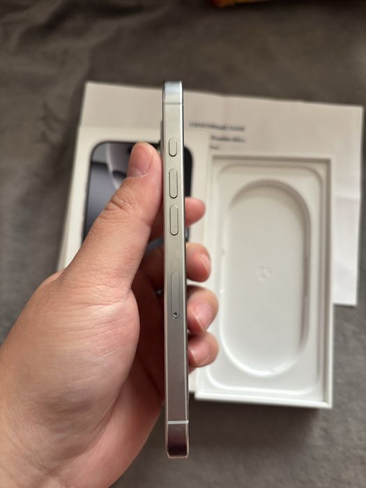 Iphone 16 pro без ремонта