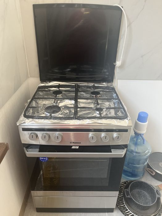 Продаю газовую плиту