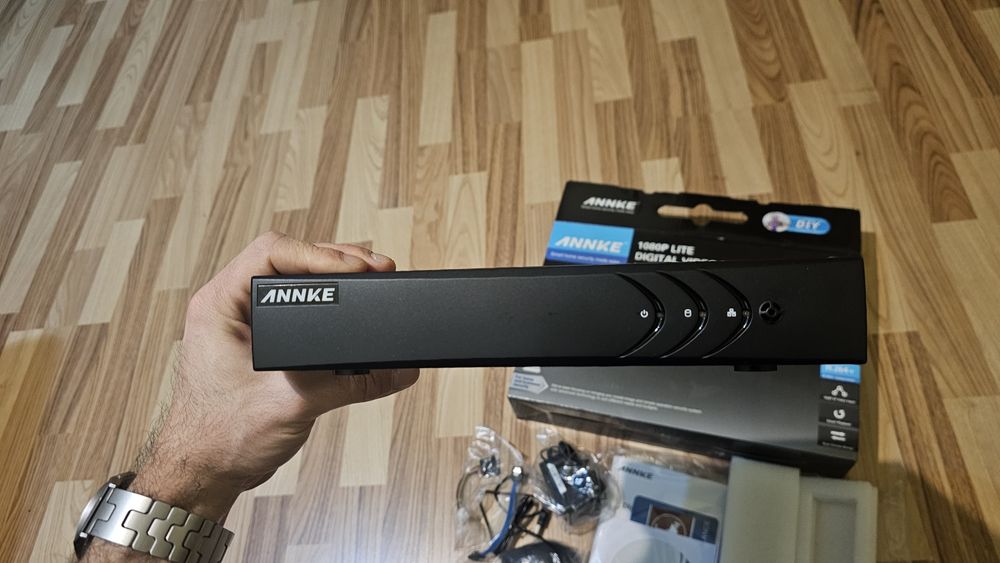 Sistem supraveghere Annke DVR + 2 CAMERE NOI