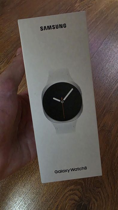 Смартчасы Galaxy Watch8 (Bluetooth, 44 мм) Silver