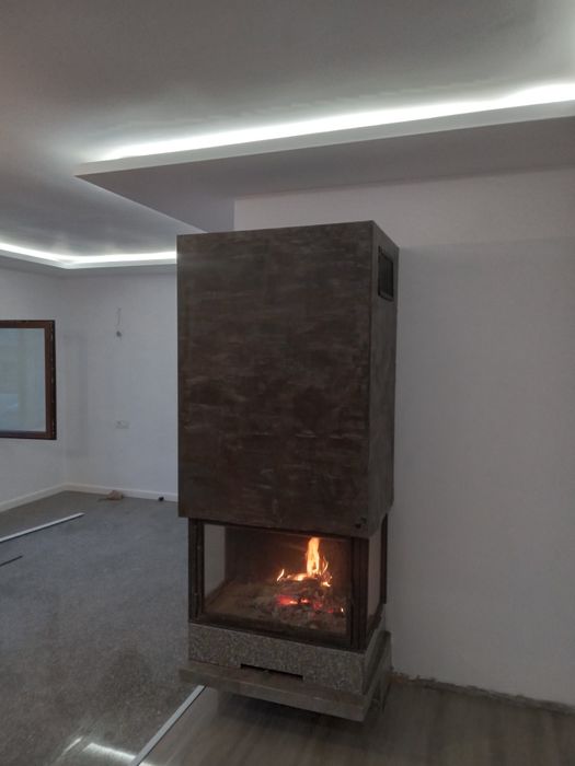 Focar șemineu din sticla