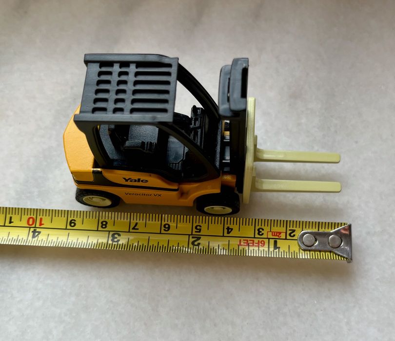 Stivuitor Yale Veracitor VX model de jucarie / macheta