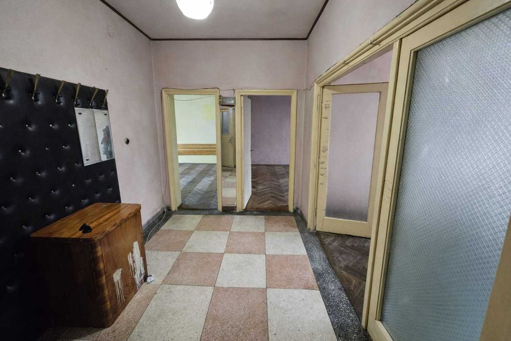 Vand apartament 3 camere zona ultra centrala