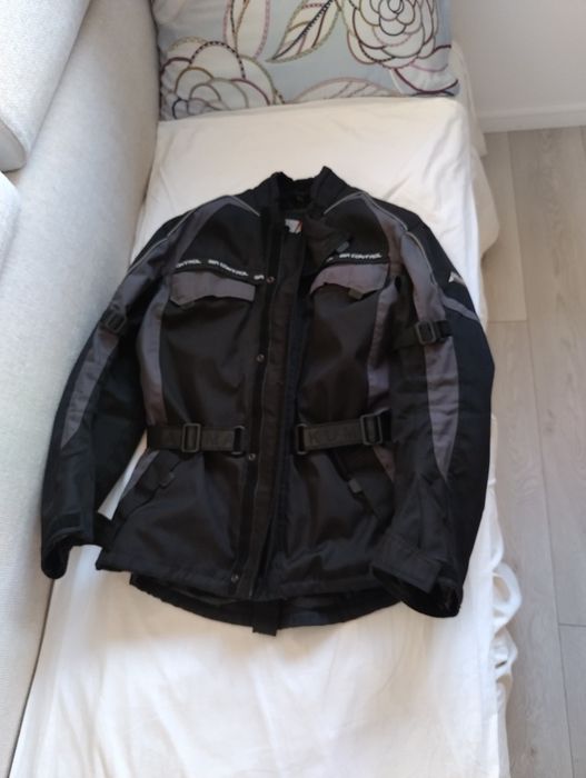 Pantaloni și jachete moto,femei și bărbați