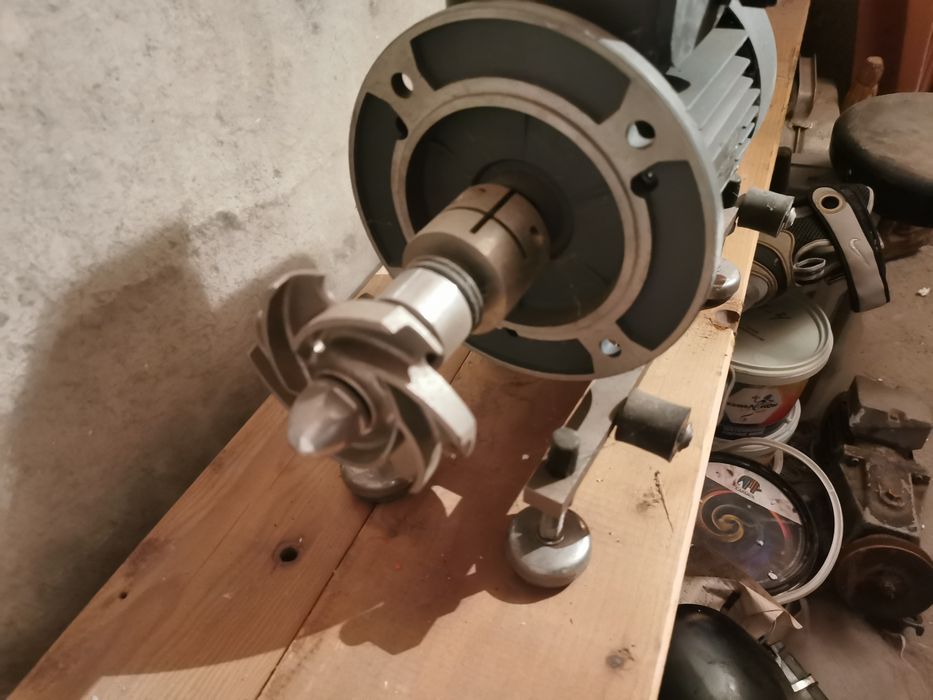 Ел. Двигател 1.1 чисто нов 
Външни размери на пу