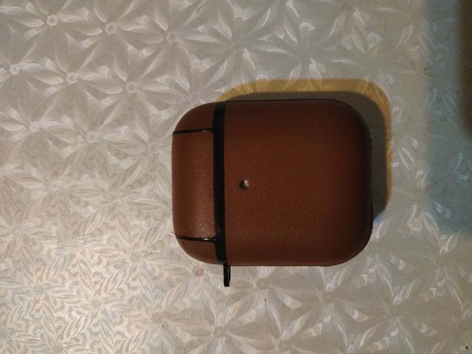 Продам   AirPods