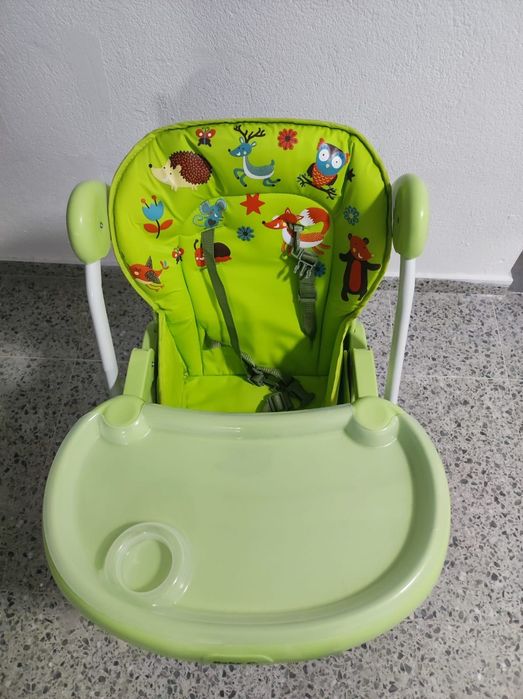 Vând scaun de masă copilași