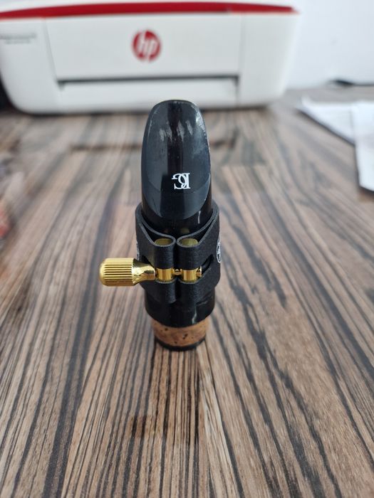 Bratara saxofon/ clarinet nou cu capac