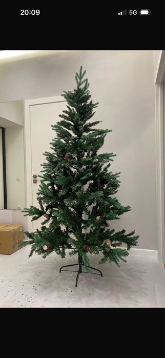 Продам елку искуственную