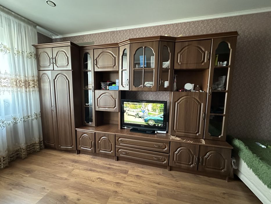 Продам ТВ стенку
