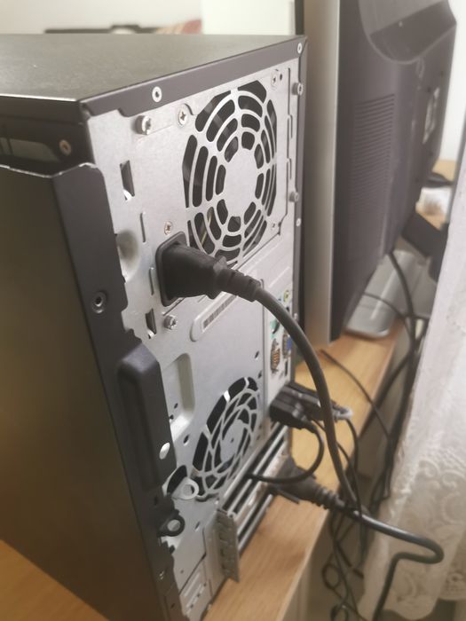 Calculator unitate pc HP