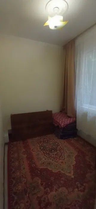 Ялангач , Ширин базар, кафе Бухара. ЭКО базар Продаётся 2ком квартира