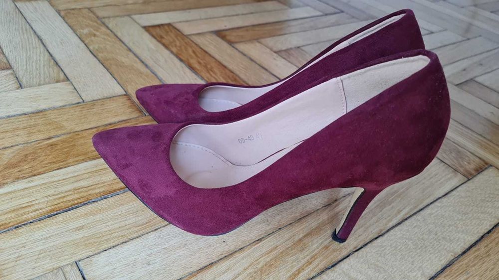 Pantofi cu toc eleganti