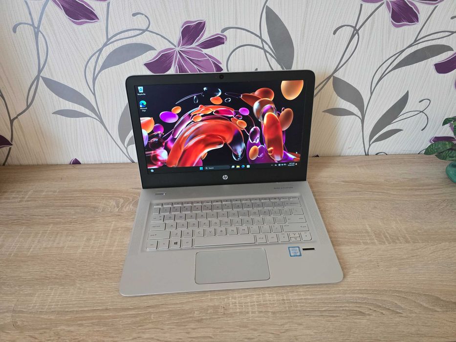 HP ENVY 13 | i7 | 8GB | 256GB |